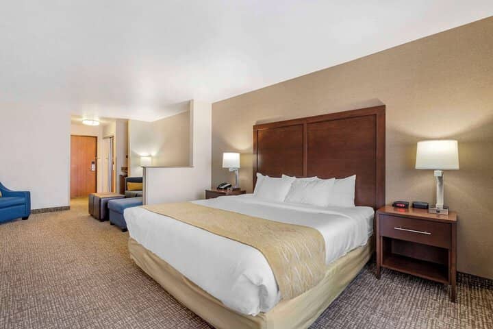 Room 3 of 25